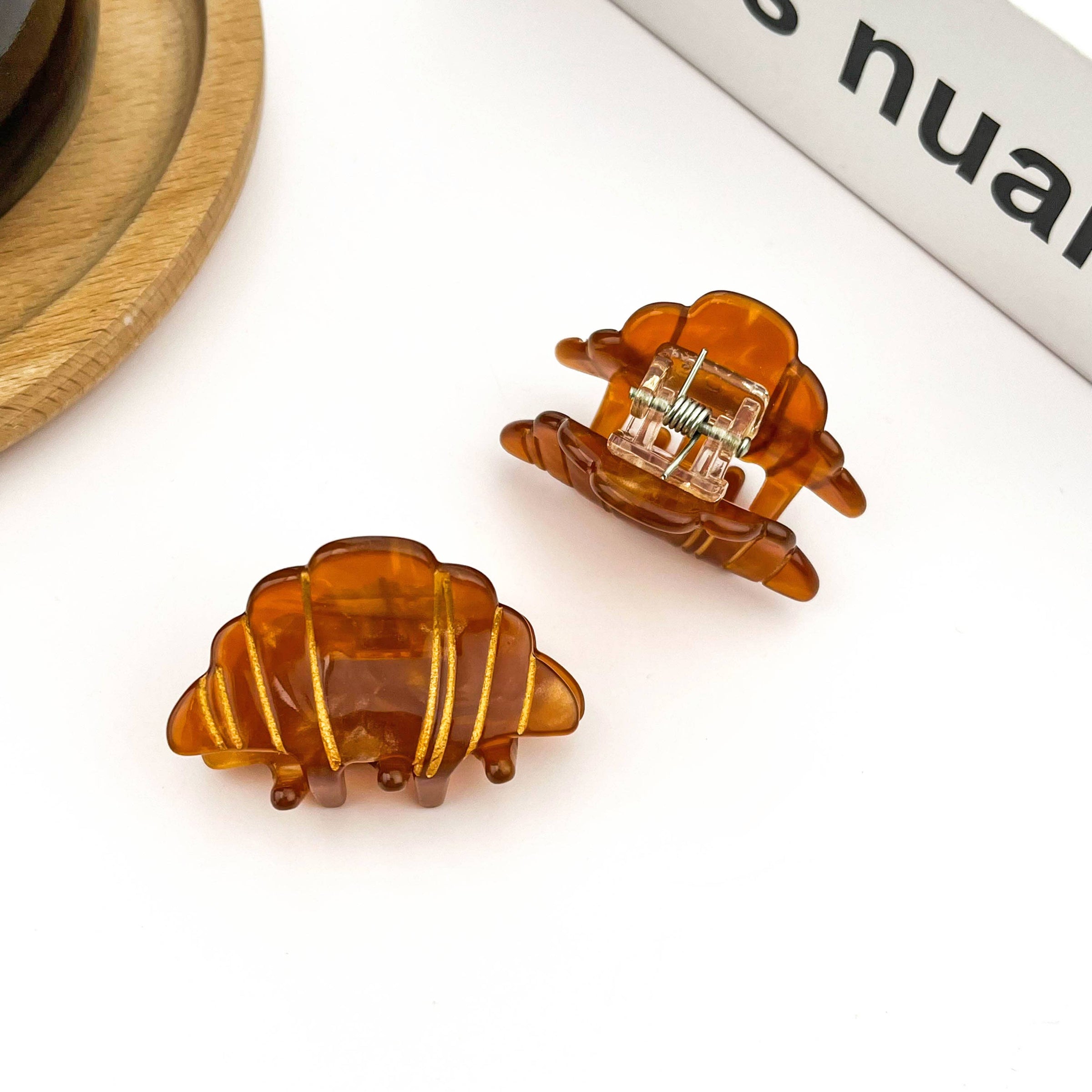 Mini pince à cheveux croissant, pince à cheveux sur le thème de la nourriture en acétate: Mini-agrafe