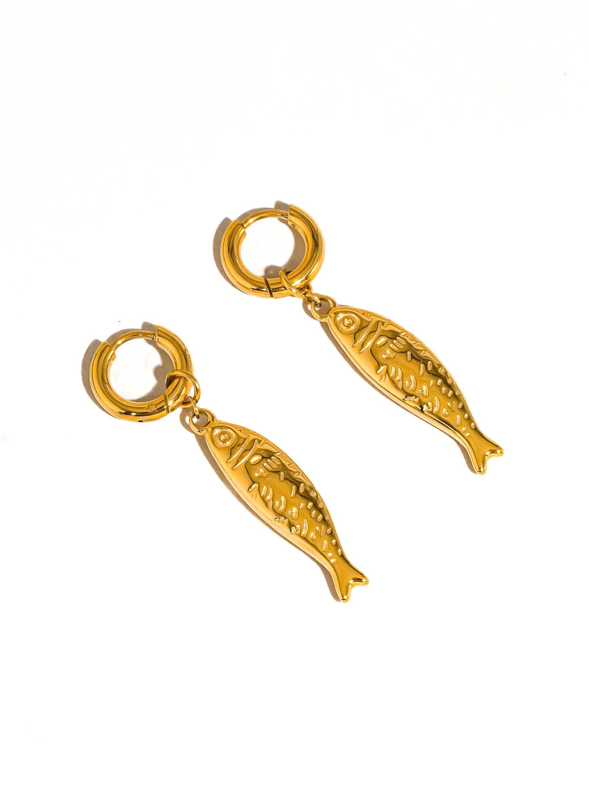 Boucle d'oreille créole poisson en or 18K Nibe non ternissable: Or jaune