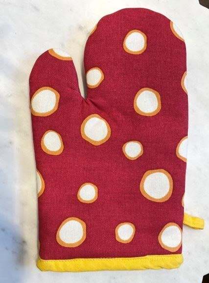 Mushroom oven mitts