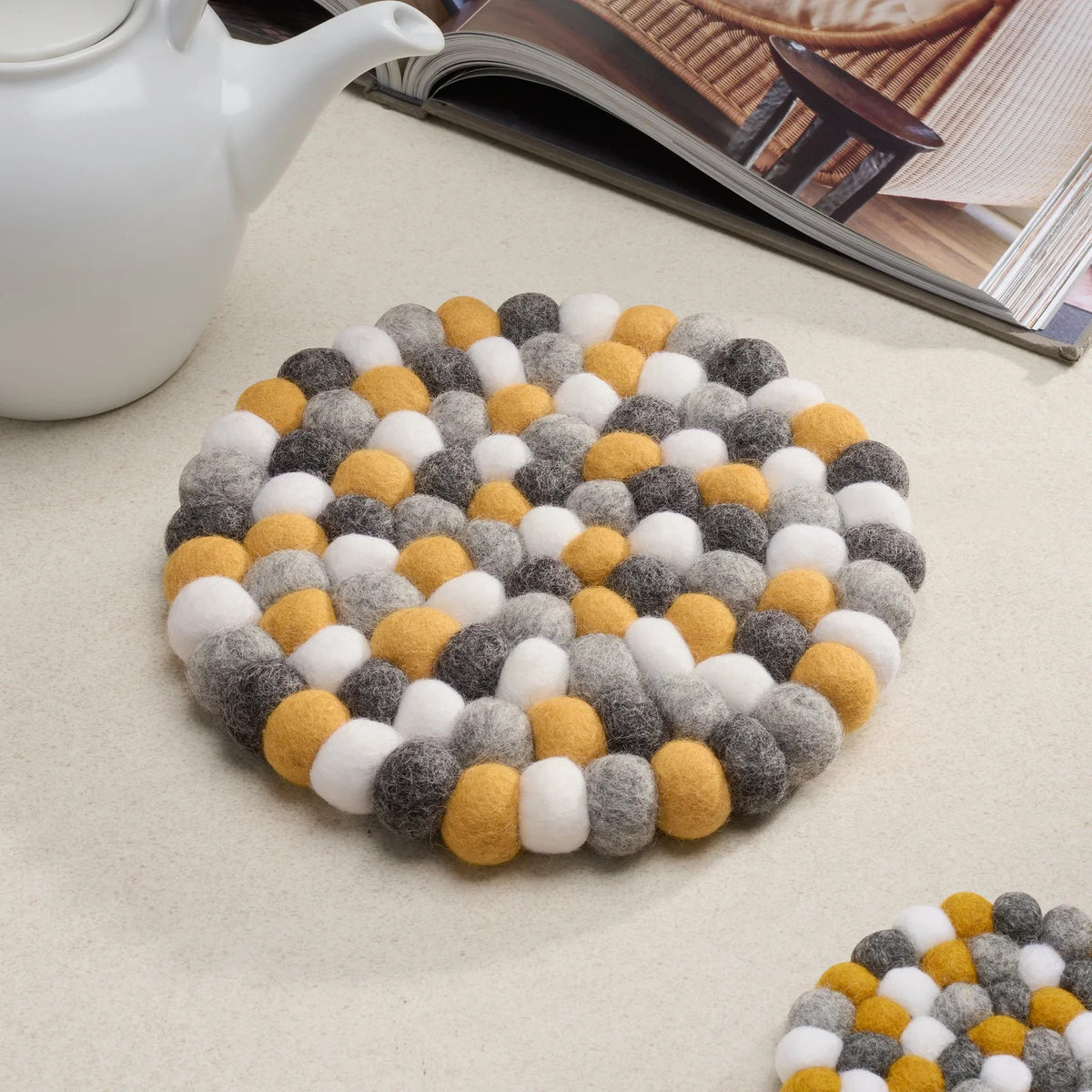 Wool trivet - Yellow, grey and white - Modwool