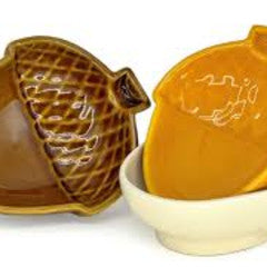 Small bowls (1) hazelnut shape "Harvest" 7890
