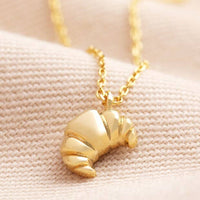 Collier avec pendentif en forme de croissant en or