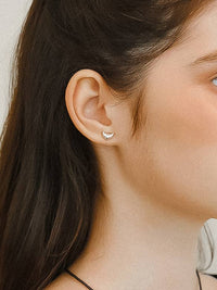 Boucles d'oreilles Gaëlle en forme de petit croissant plaquées or 18 carats: Or jaune