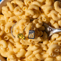 Boucles d'oreilles pendantes macaroni au fromage | Boucles d'oreilles gourmandes dorées
