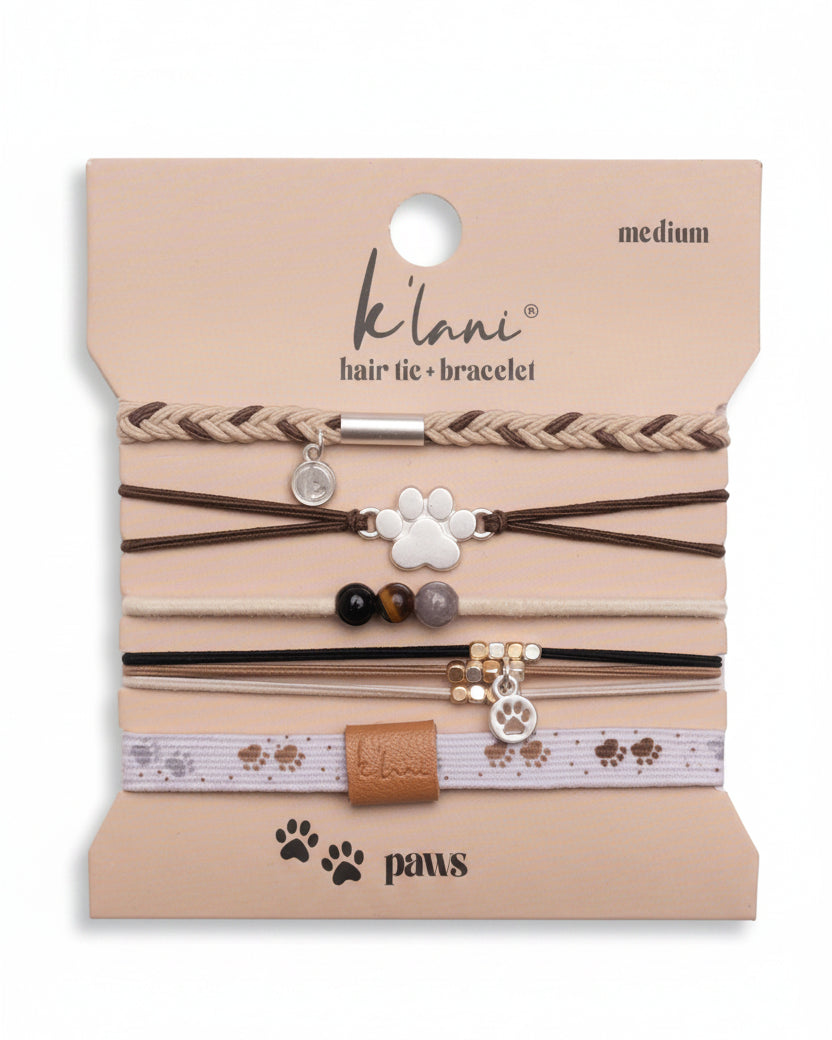 Bracelet élastique à cheveux « Paws » aux teintes naturelles avec accents argentés et motifs de pattes (medium)
