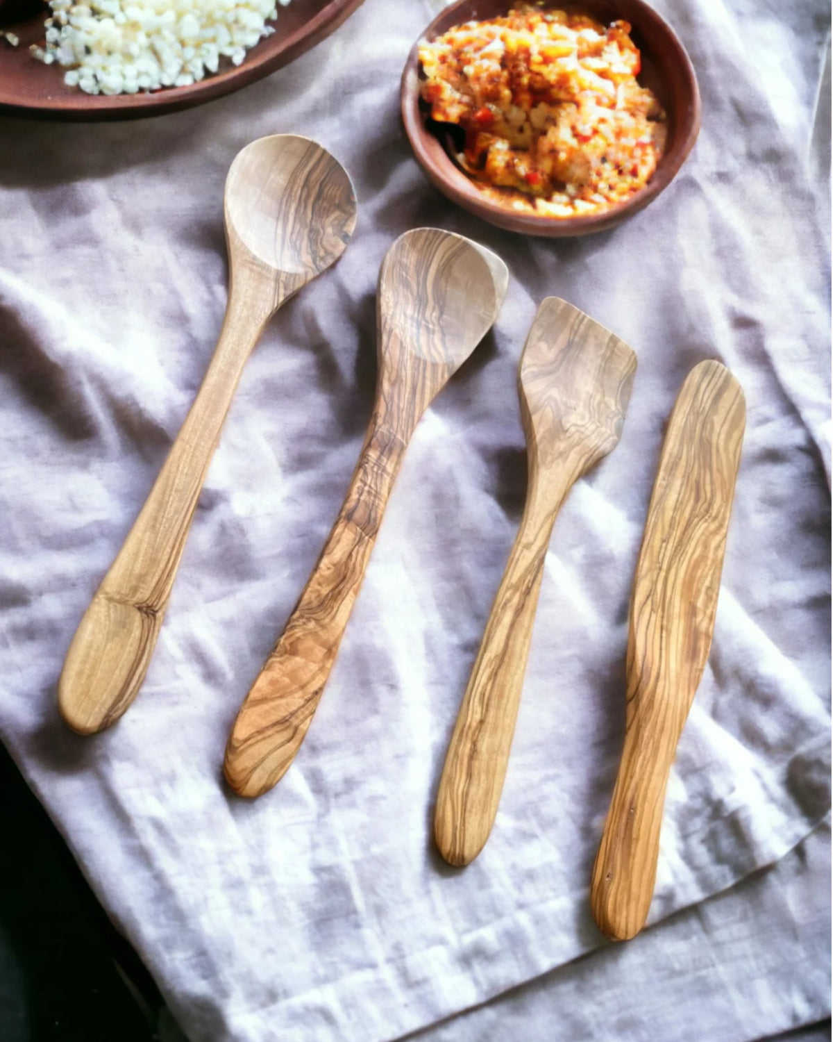 Grande cuillère ronde en bois d'olivier