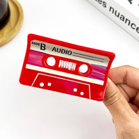 Pince à cheveux rétro inspirée par une cassette rouge