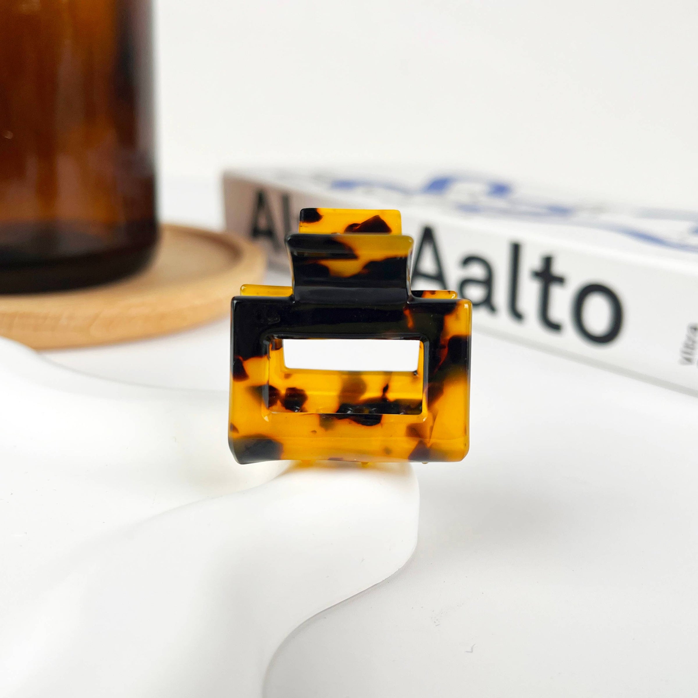 Petites pinces carrées en acétate: D