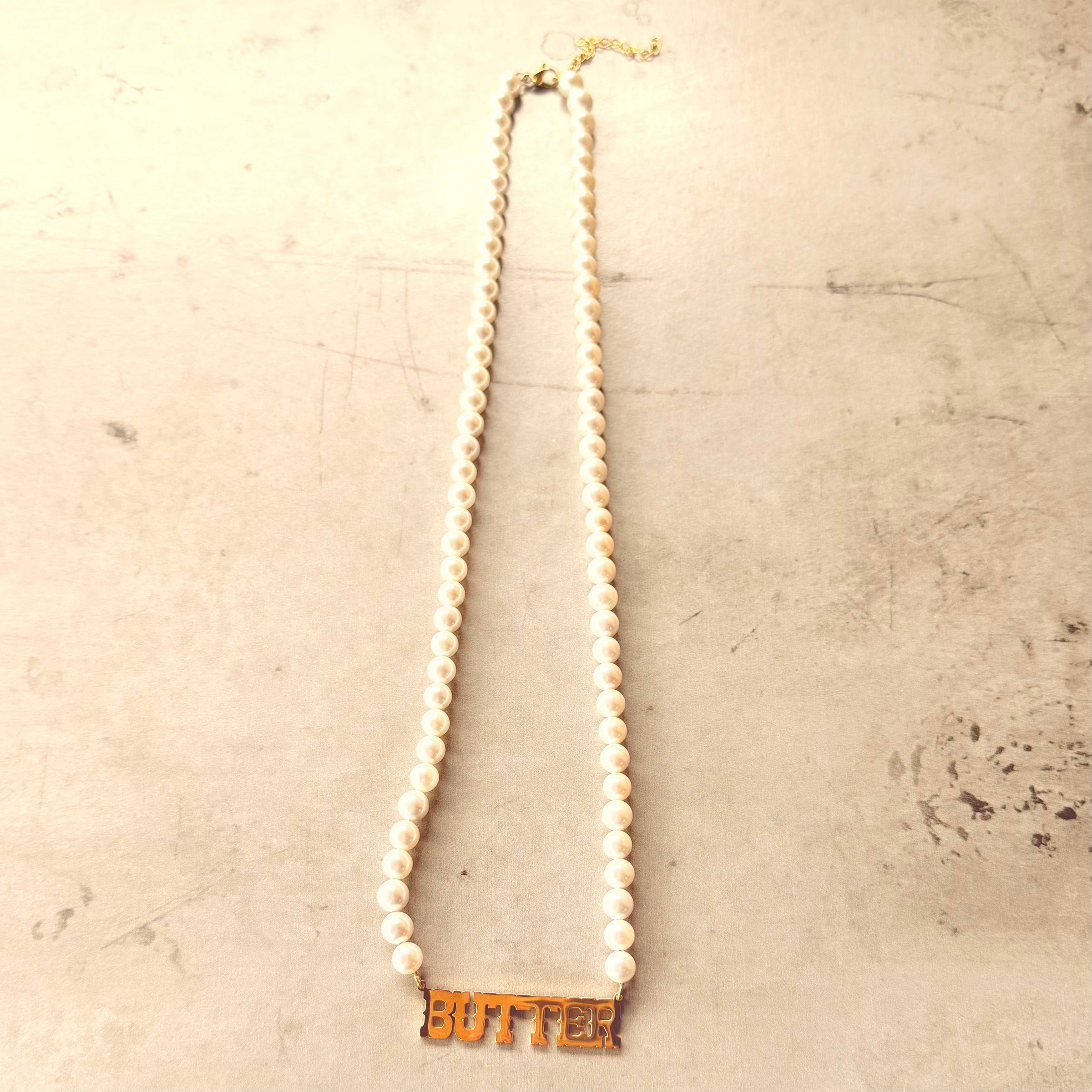 Collier en perles de faux beurre perlé nourriture boulangerie gourmet
