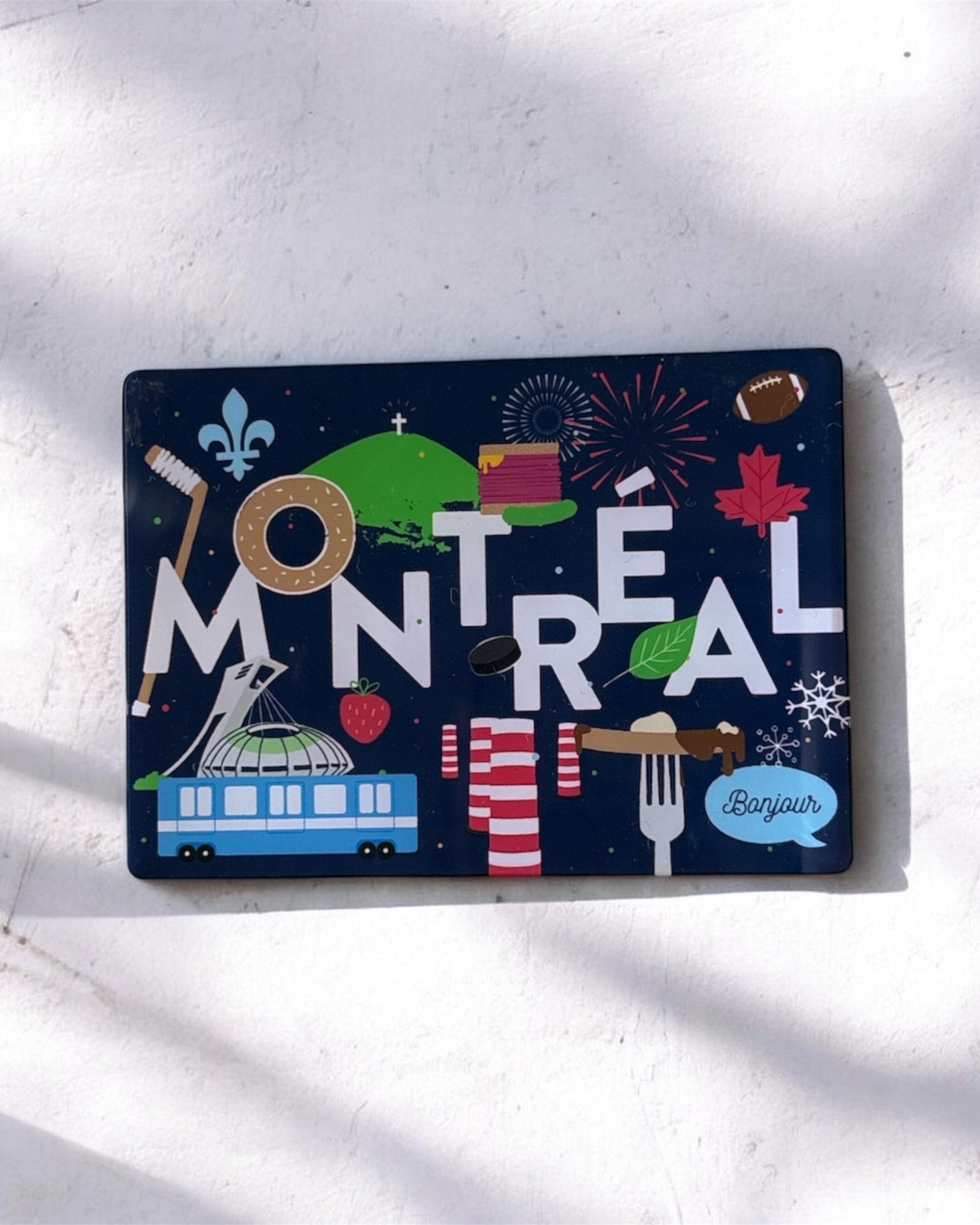 Aimant acrylique bleu - Montréal Emblèmes illustré