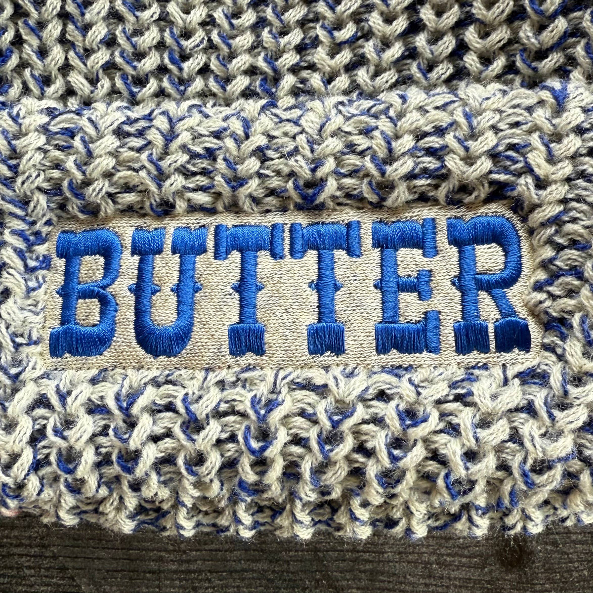 Bonnet tricoté en maille pom pom en beurre toque d'hiver Chef gourmet